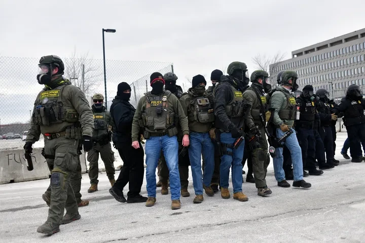 Op-ed: ICE’s Military Cosplay Fails Even Basic Military Standards